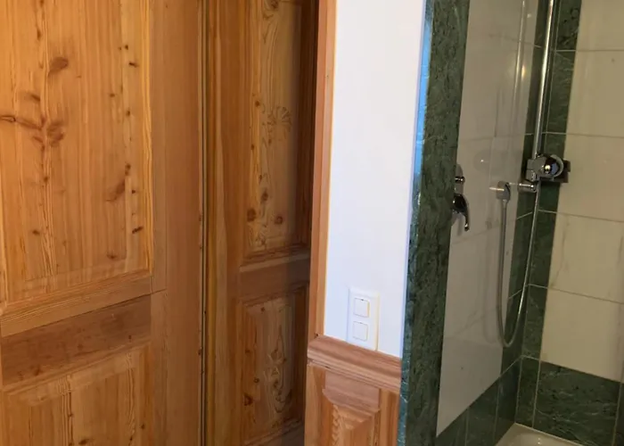 Chesa Cotschna Apartamento *